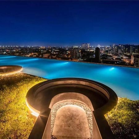 Modern Style Room With Sky Pool 古城边天际泳池公寓 Чіангмай Екстер'єр фото