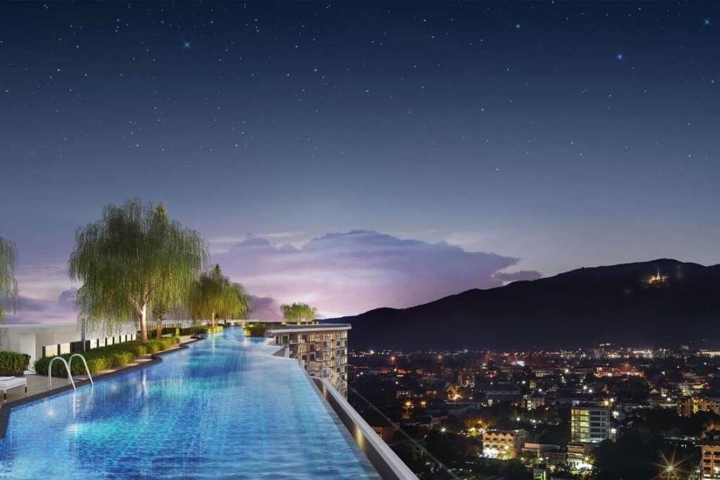 Modern Style Room With Sky Pool 古城边天际泳池公寓 Чіангмай Екстер'єр фото