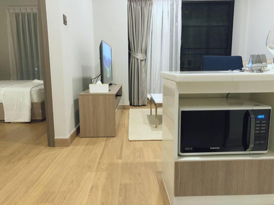 Modern Style Room With Sky Pool 古城边天际泳池公寓 Чіангмай Екстер'єр фото